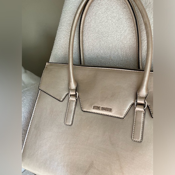 Larger Steve Madden Metallic Gold champagne Satchel tote - Picture 6 of 12